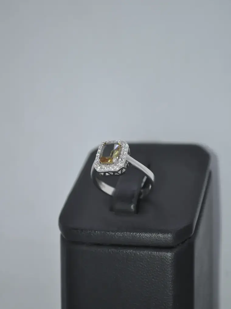 Anillo Cuadrado Con Piedra Sultanita 3