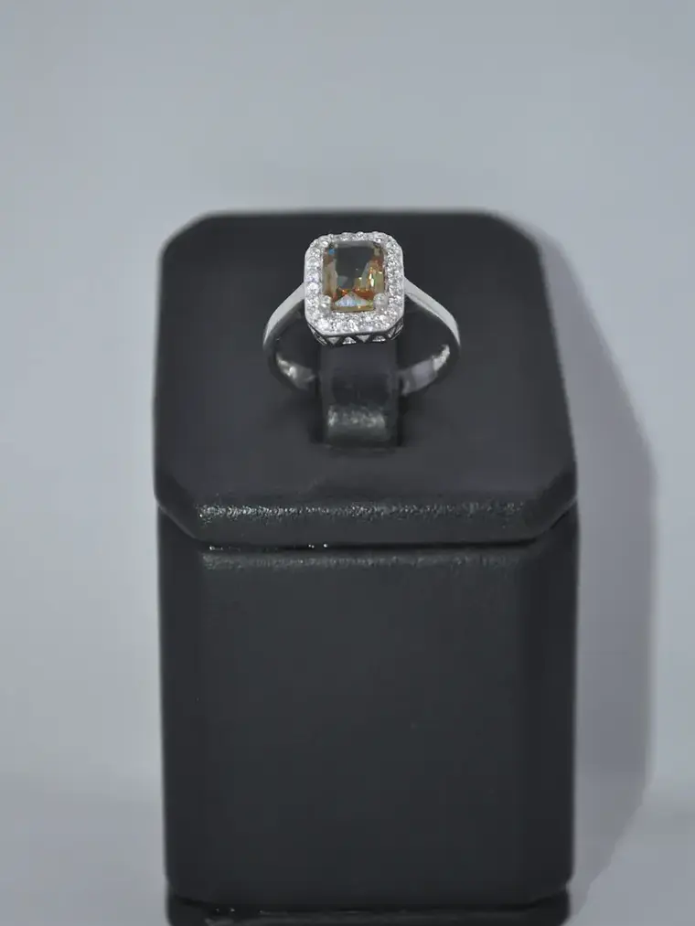 Anillo Cuadrado Con Piedra Sultanita 4