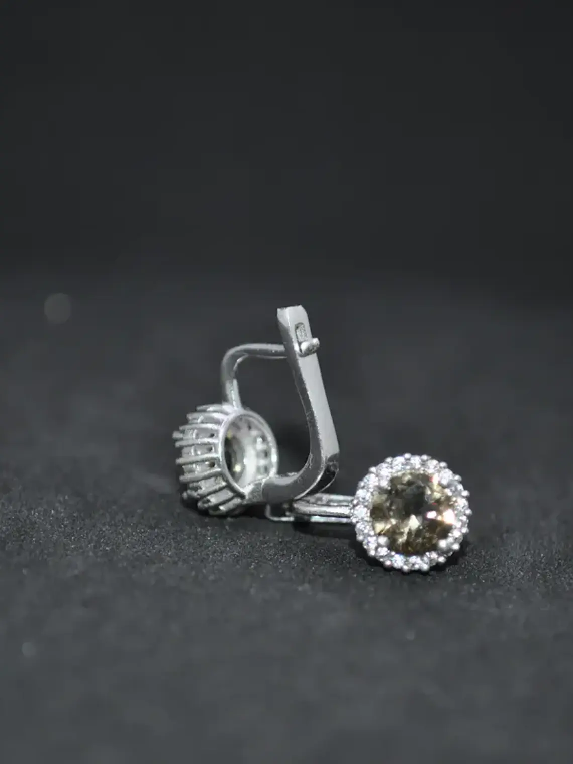 Aretes Redondos Pequeños Con Piedra Sultanita Y Circones 4