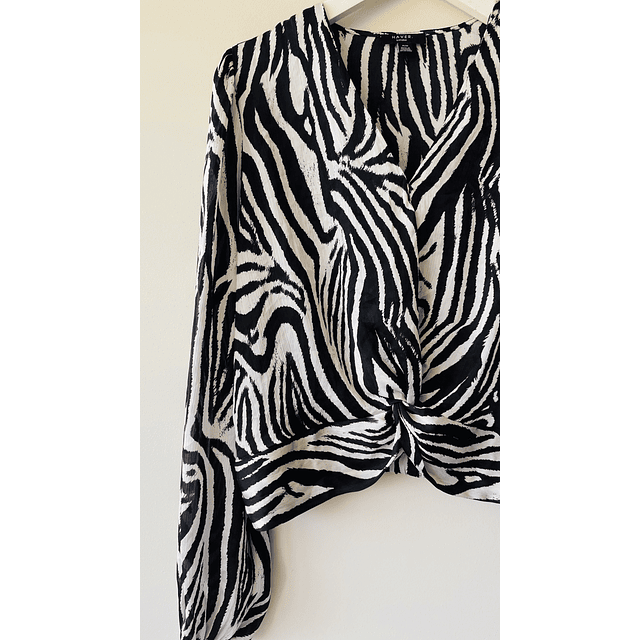 Blusa Crop Print Talla M  3