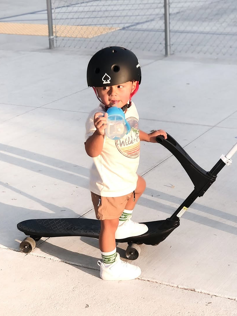 Ookkie Skateboard Black 3