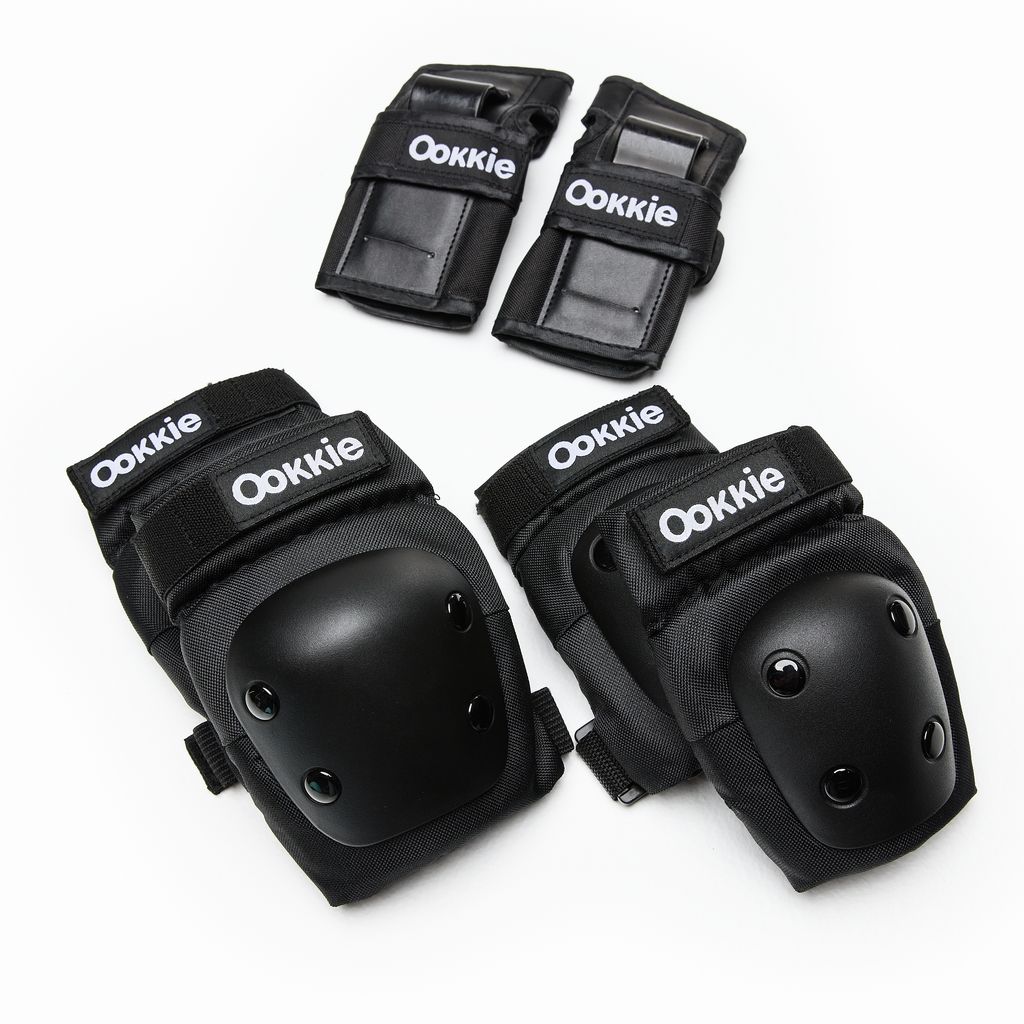 Ookkie pack triple casco y protecciones 4