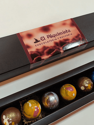 Caja de 140g -10 bombones pintados a mano