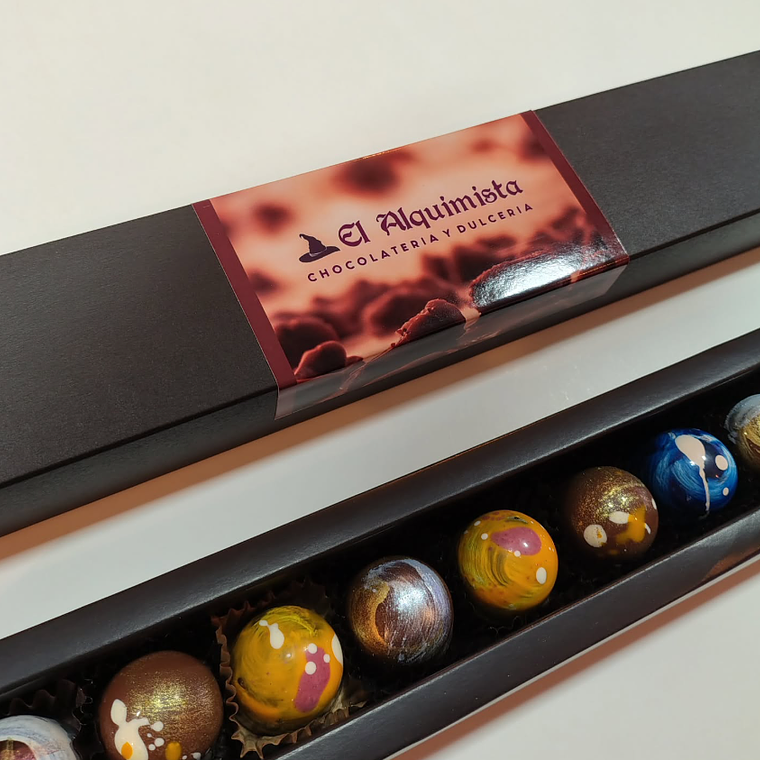 Caja de 140g -10 bombones pintados a mano 1