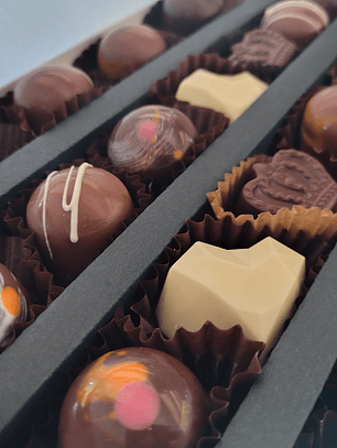 Caja 230 g -18 bombones