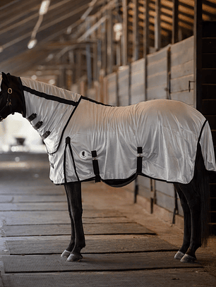 Capa Protectora Contra Insectos con Cuello Desmontable