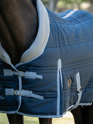 Capa de Pesebrera Ripstop 600D 400 g con Cuello de Polar | Aldani