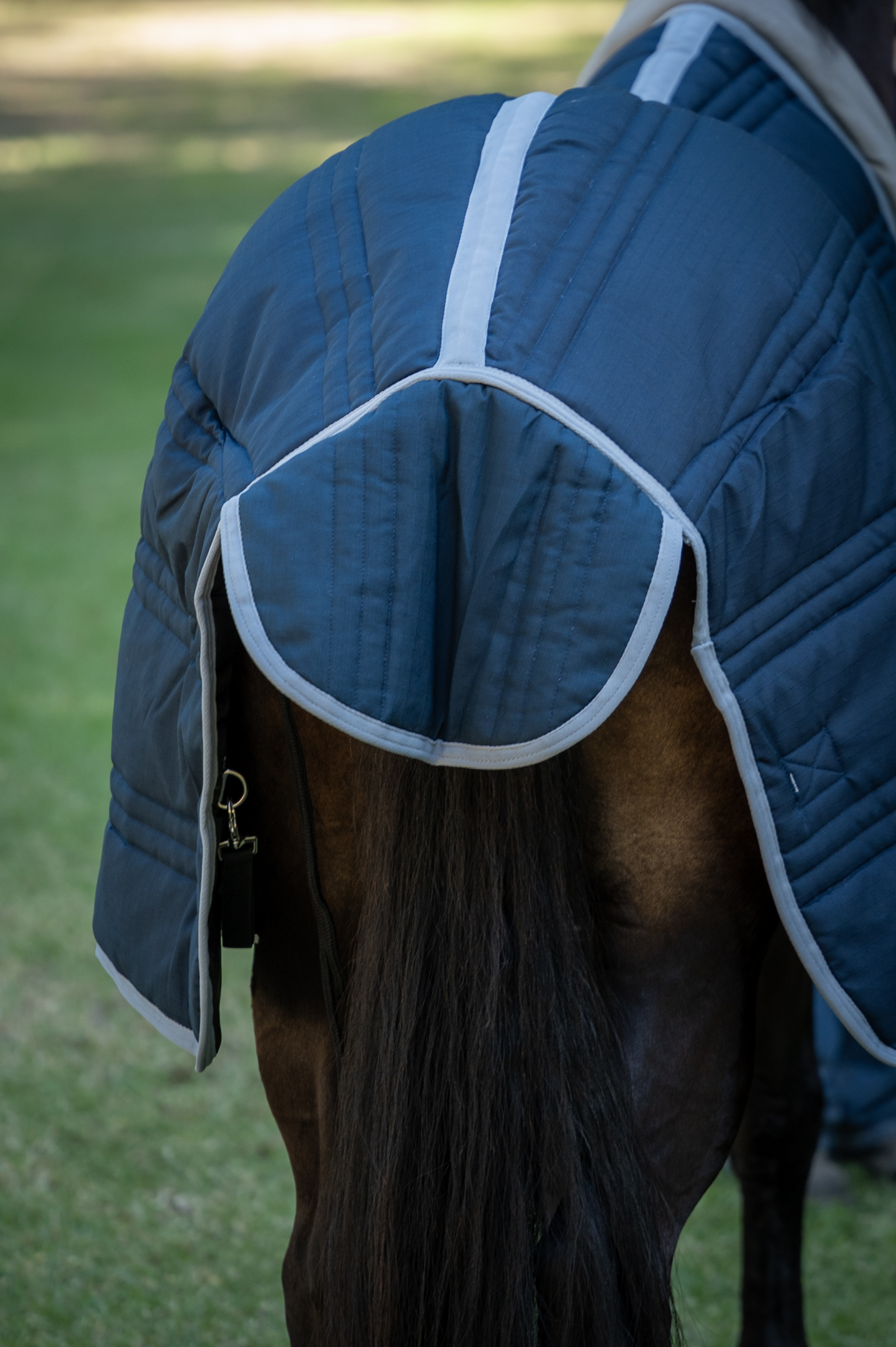 Capa de Pesebrera Ripstop 600D 400 g con Cuello de Polar | Aldani 3