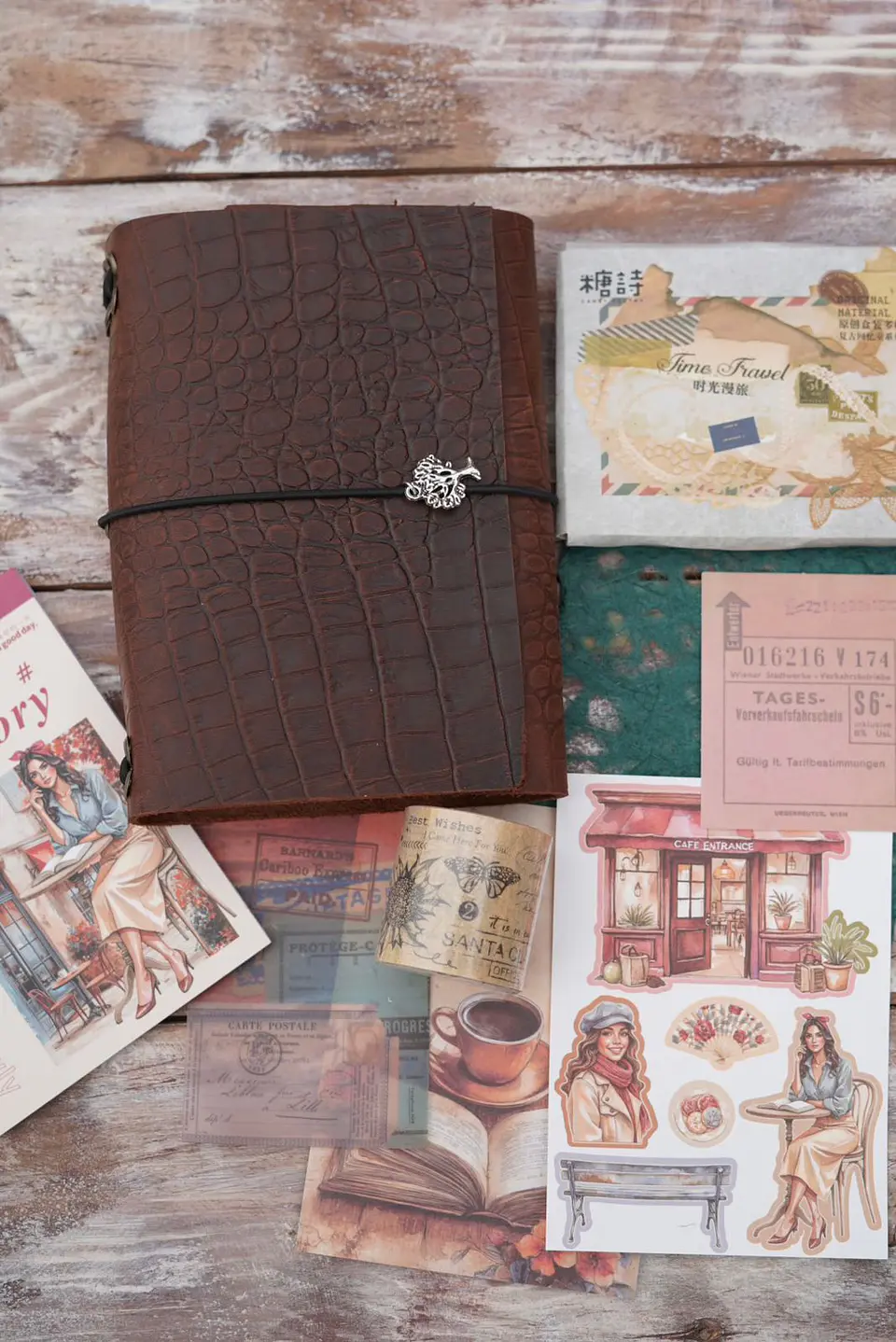 Journal Tamaño A6 (10,5 x 14,8 cm) + 3 Libretas Incluidas 8