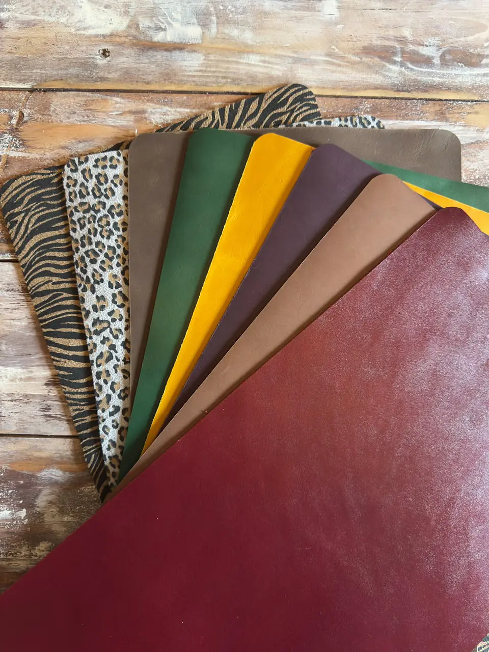 Journal Tamaño A6 (10,5 x 14,8 cm) + 3 Libretas Incluidas 12