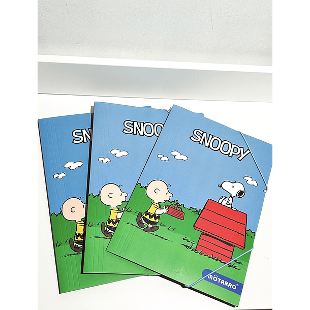 Carpeta Oficio con elástico Snoopy 23x28cm 2