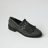 Mocasín cuero gris flecos y tachas