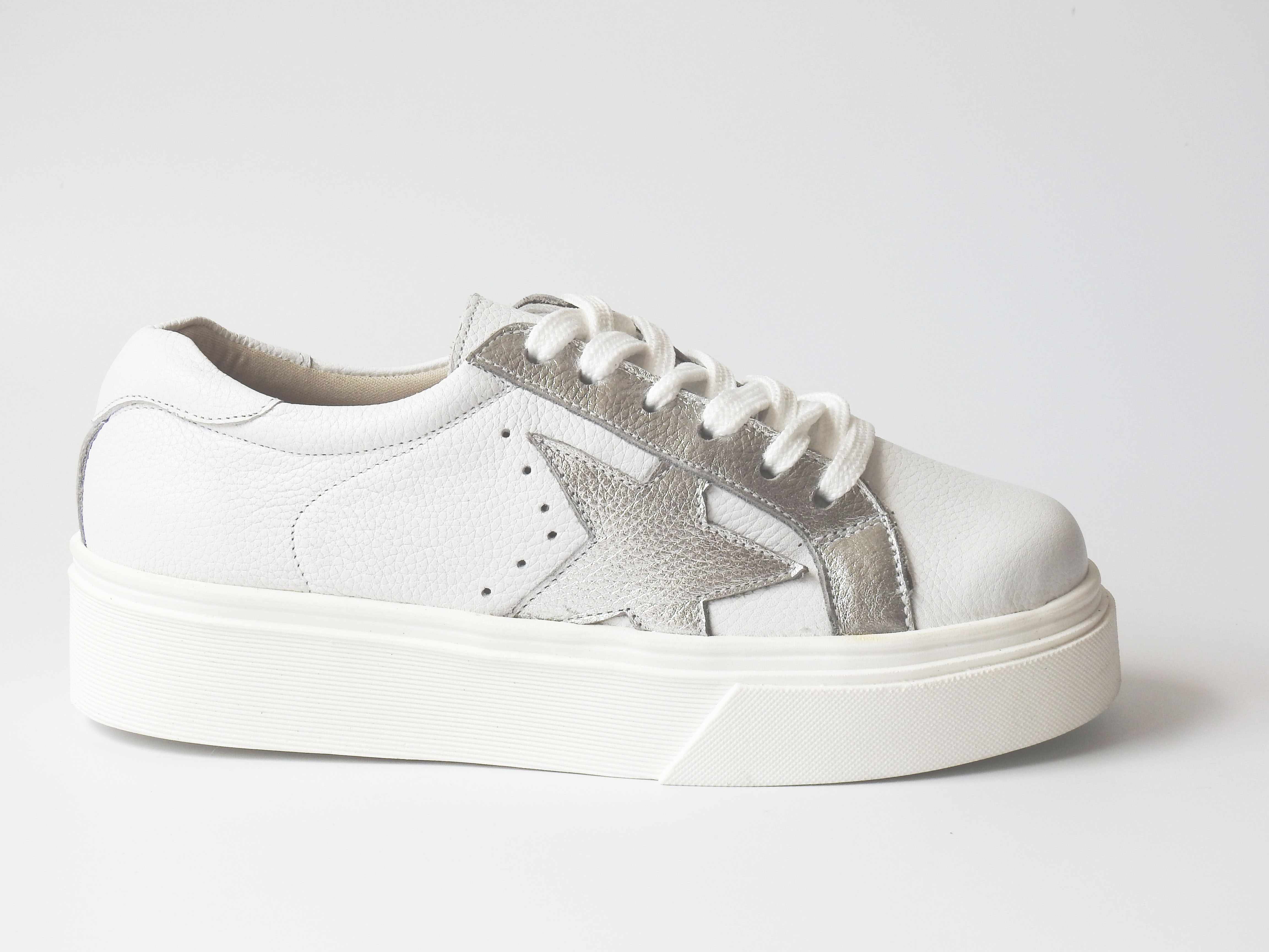 Zapatilla Star Blaca y Plata