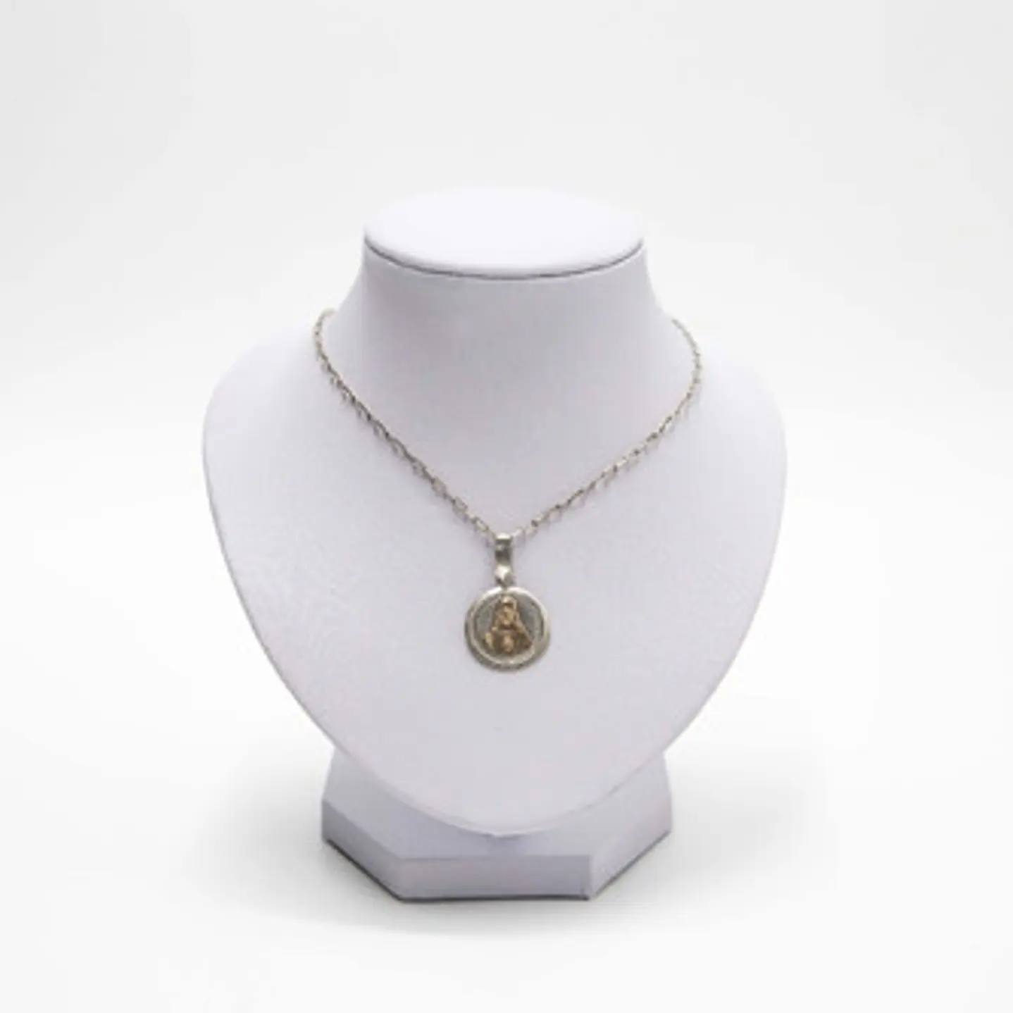 Exhibidor Cuello Redondo Chico Cuerina Blanco Collares 10