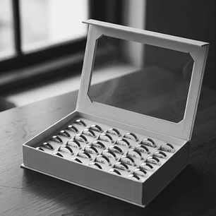 Caja Anillos Ilusión 8mm Acero Platea 36 Unds Med #17 Al #22