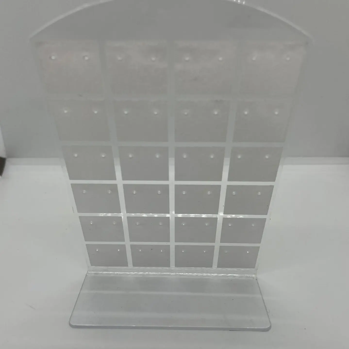 Exhibidor Aros Topitos Acrilico Transparente C/ Blanco 24 Pr 9