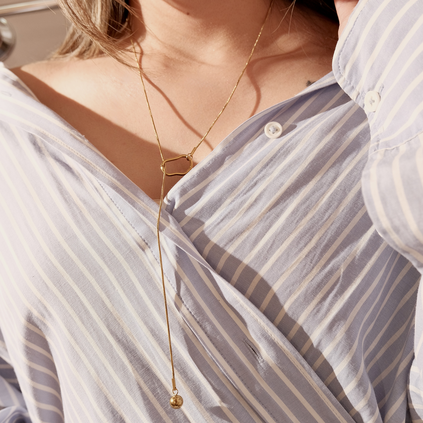 Cadena Órbita Dorada - Aura 4