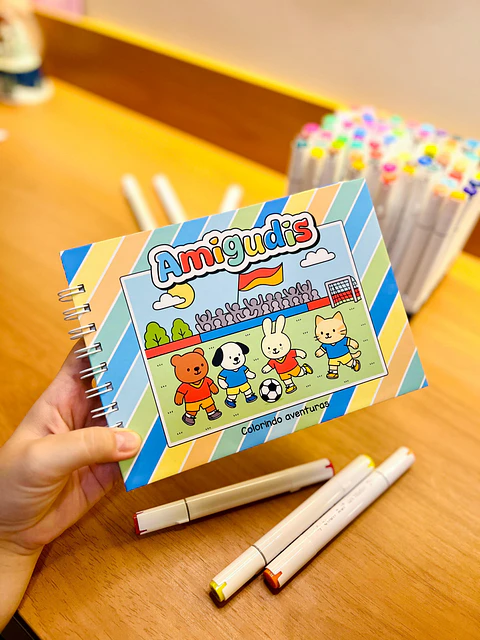 Arquivo Digital Livro de Colorir Amigudes Menino