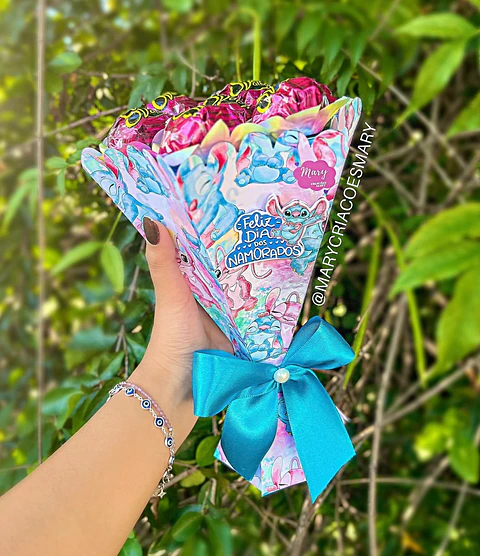 Arquivo de Corte Dia dos Namorados Buquê de Bombons Stitch