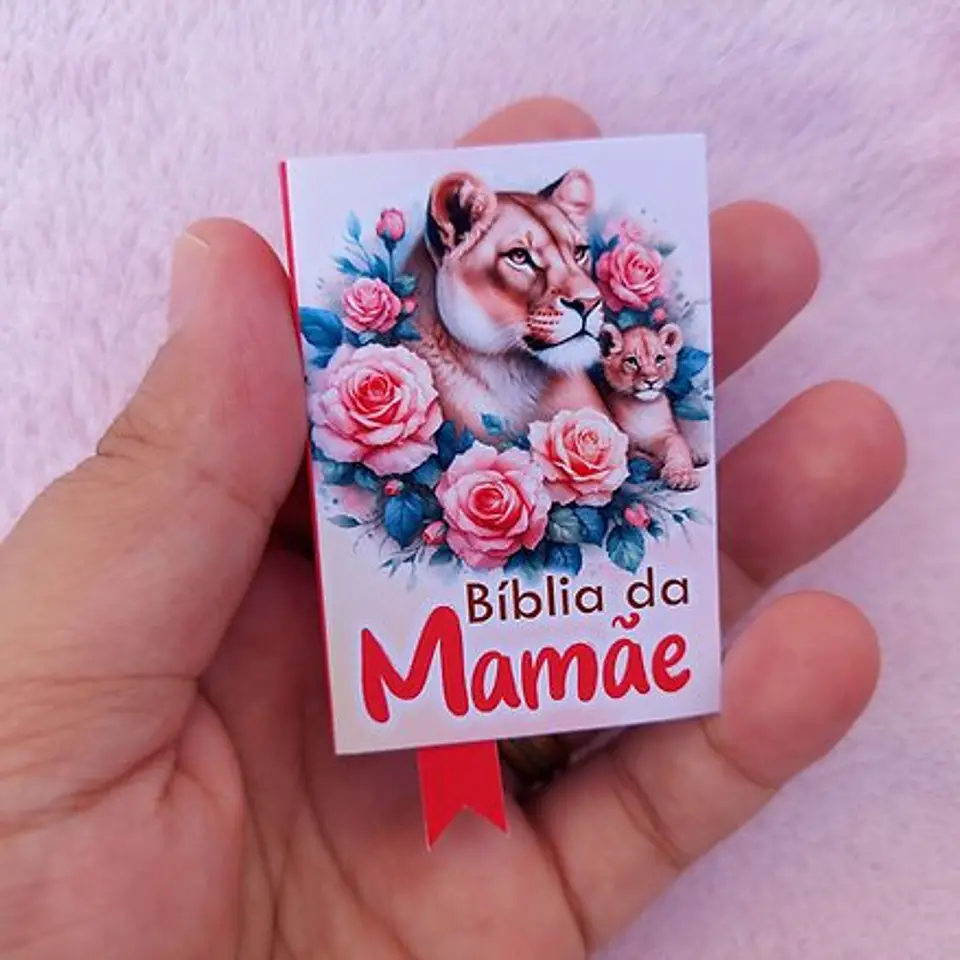 Arquivo de Corte Biblia da Mamãe Leoa com 1 Filhote 1