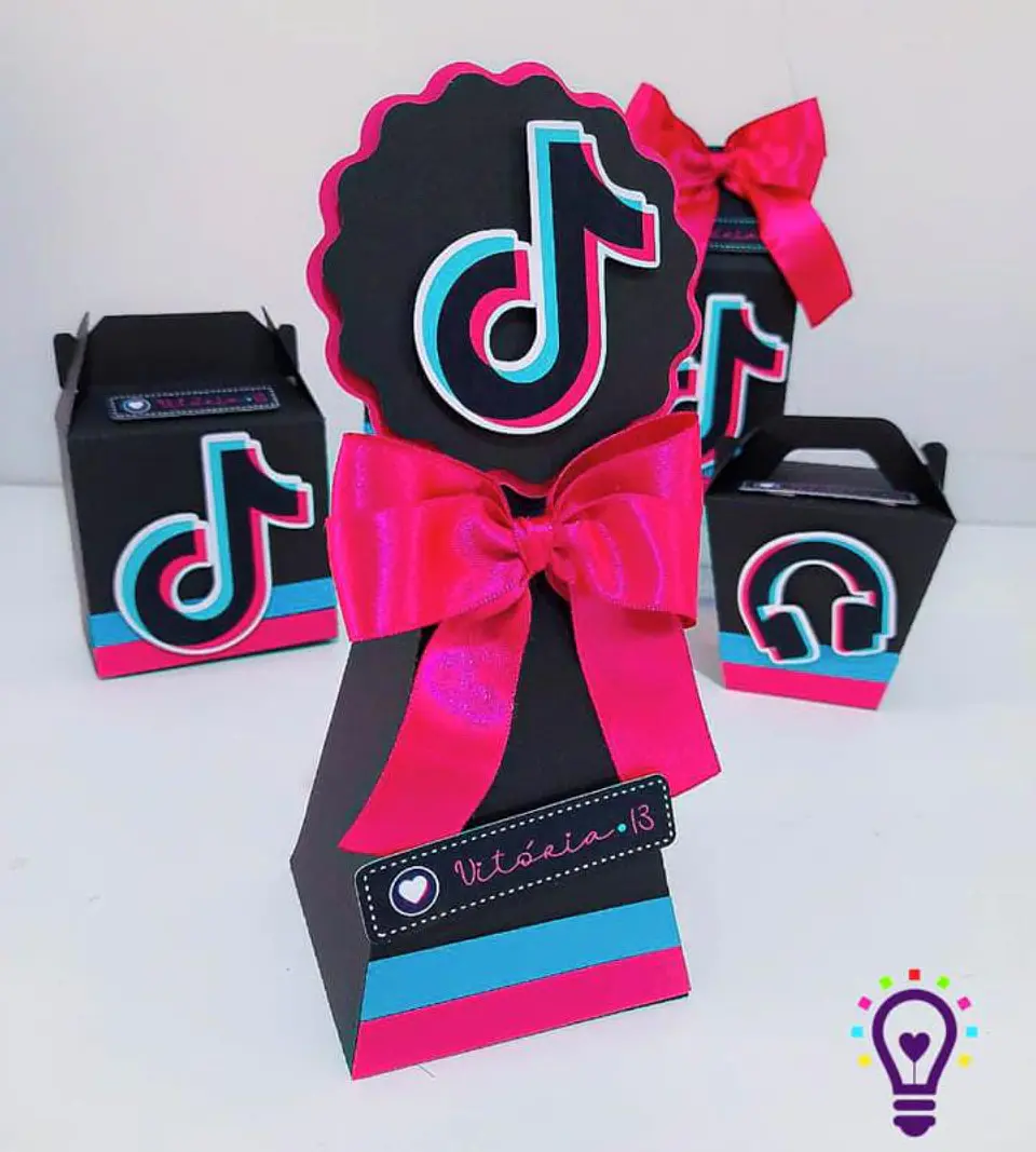 Arquivo de Corte Kit Festa Tik Tok 1