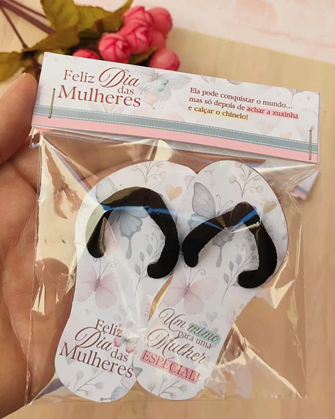 Arquivo Tag e Lapela Xuxinha Chinelo  Dia das Mulheres