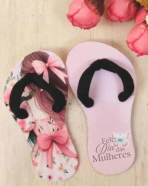 Arquivo Tag e Lapela Xuxinha Chinelo  Dia das Mulheres