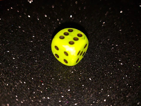 Dado 6 caras - Chessex - Naranja Blanco - Verde Neon 