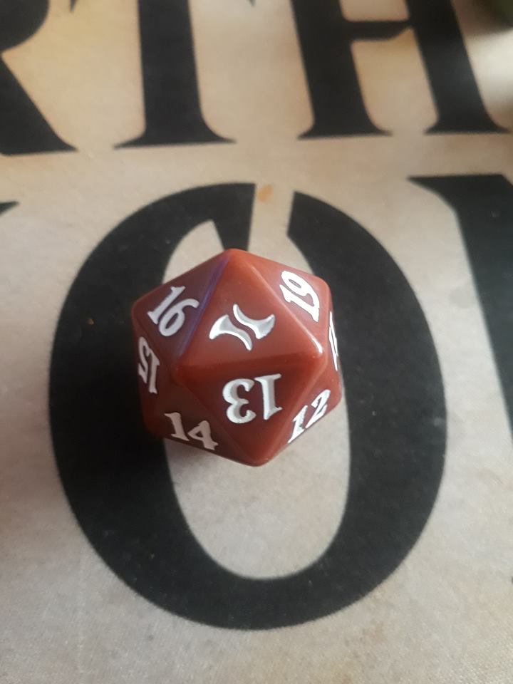 Dado Contador de vida - Rojo Cenizo - Fate Reforged 1
