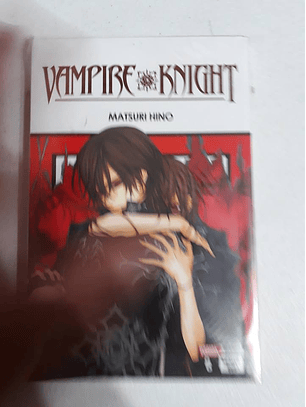 Vampire Knight Vol. 8