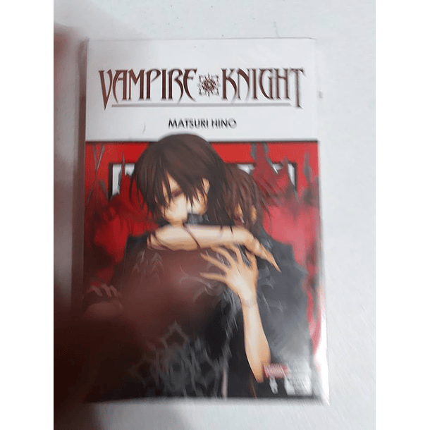 Vampire Knight Vol. 8