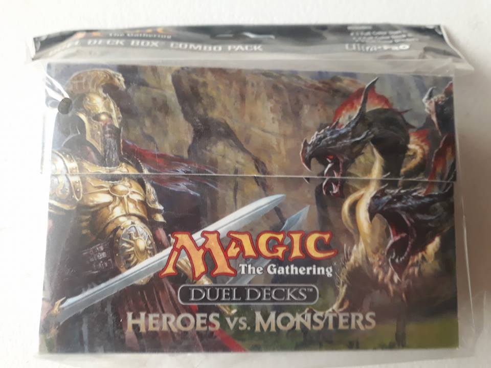 Duel Deck Box combo Pack Ultra Pro - Heroes Vs Monsters 1