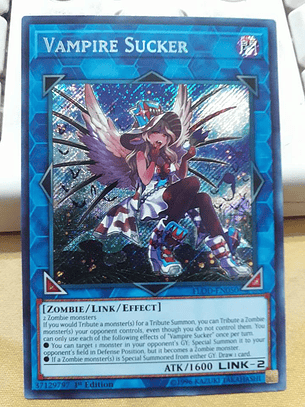 Vampire Sucker - FLOD-EN050 - Secret Rare