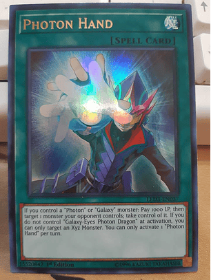 Photon Hand - LED3-EN037 - Ultra Rare