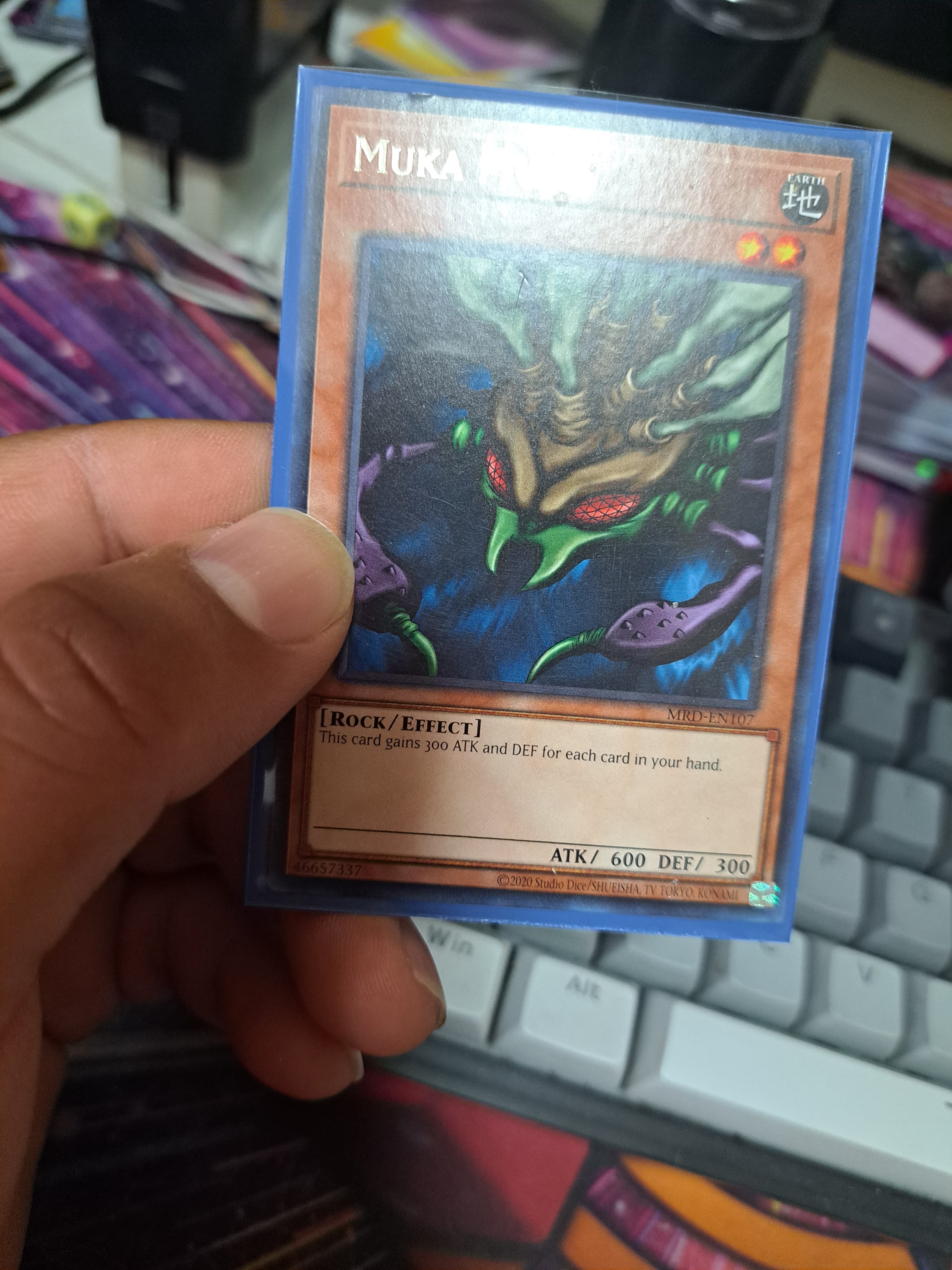 Mica Textura trasera matte, frente Ultra Claro Unicorn Game Plus c/75 Tamaño Yugi (Negra) 3