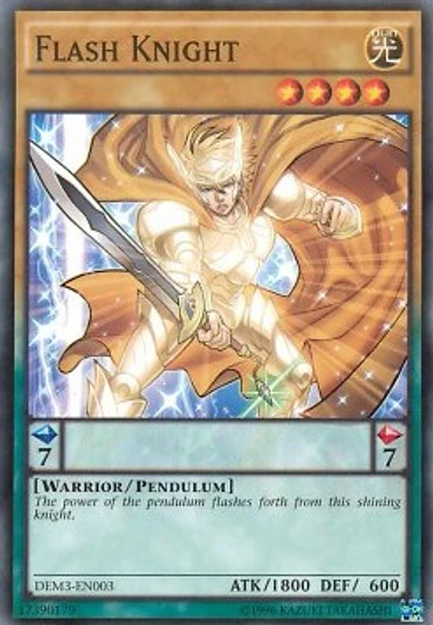 Flash Knight - DEM4-EN003 - Common (español)