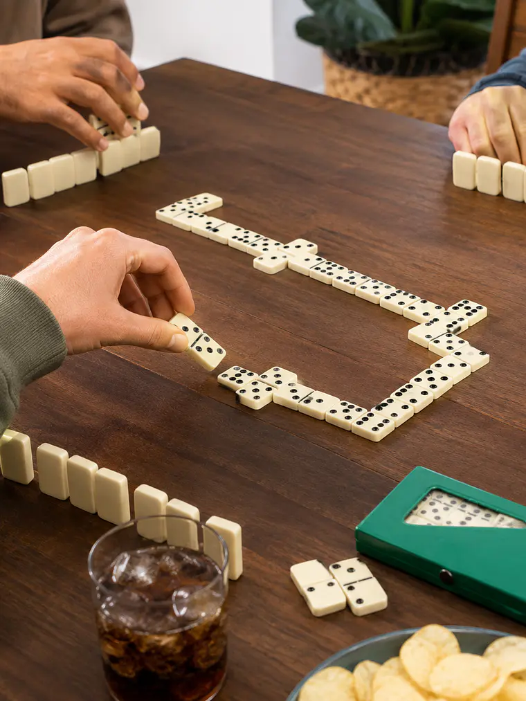 JUEGO DE DOMINÓ CLÁSICO 28 PIEZAS 2