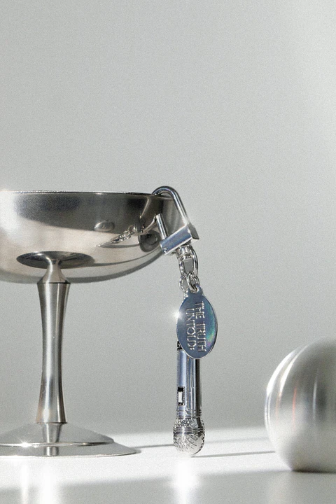 JIMIN MIC KEYRING - THE TRUTH UNTOLD