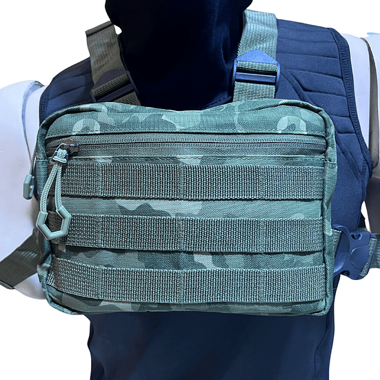 Bolso Táctico Tipo Pechera con Sistema Molle (Camo Verde) 4