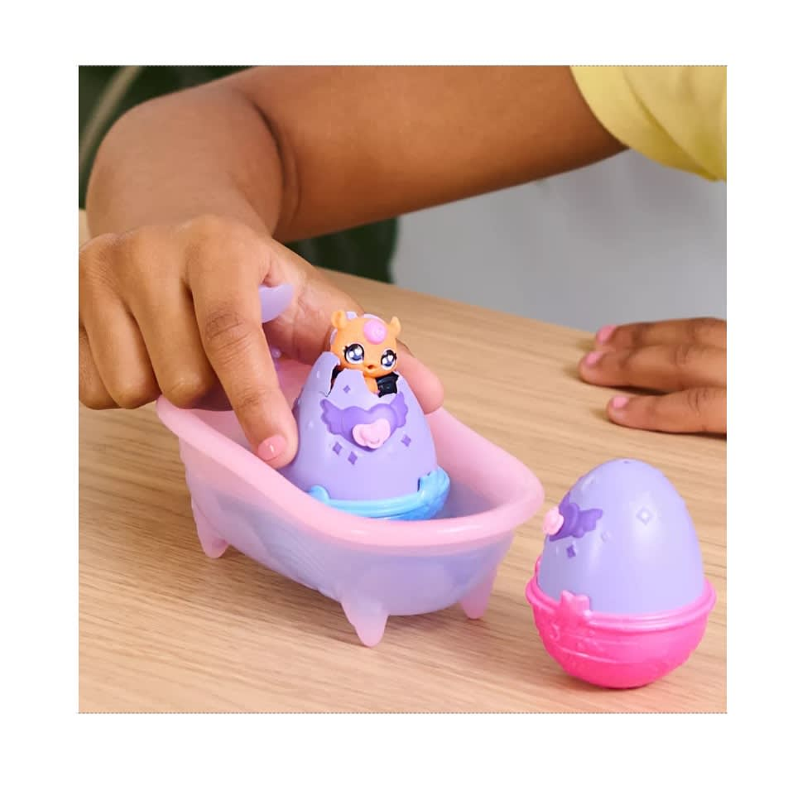 Hatchimal Alive Love to life  2