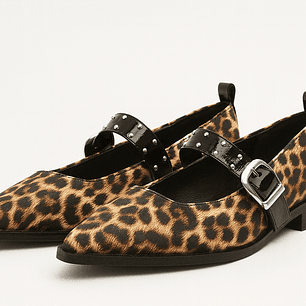 Zapatos animal print y charol 