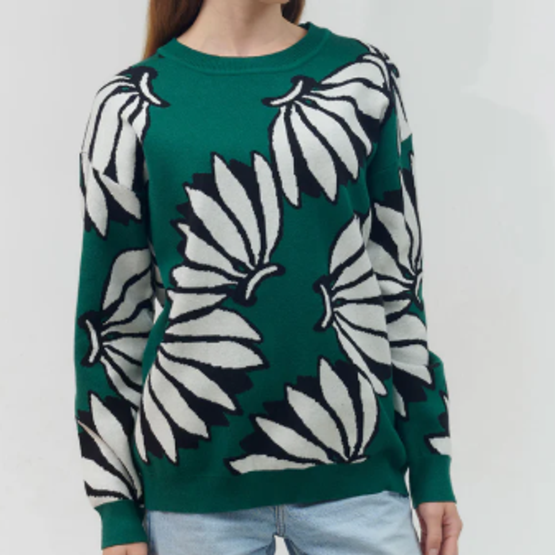 Suéter marca Guinda estándar modelo Hojas blancas  2