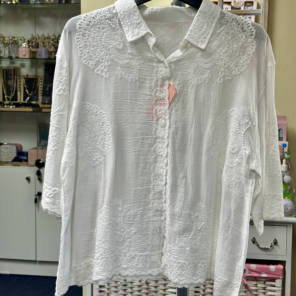 Blusa blanca Broderie Amplia  1