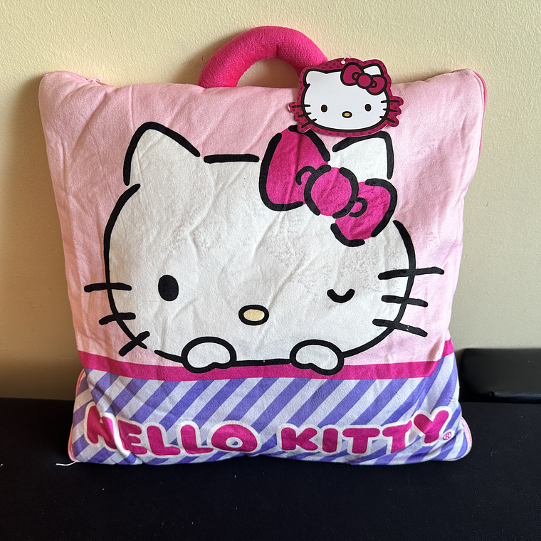 Manta Cojín Hello Kitty Transformable 1