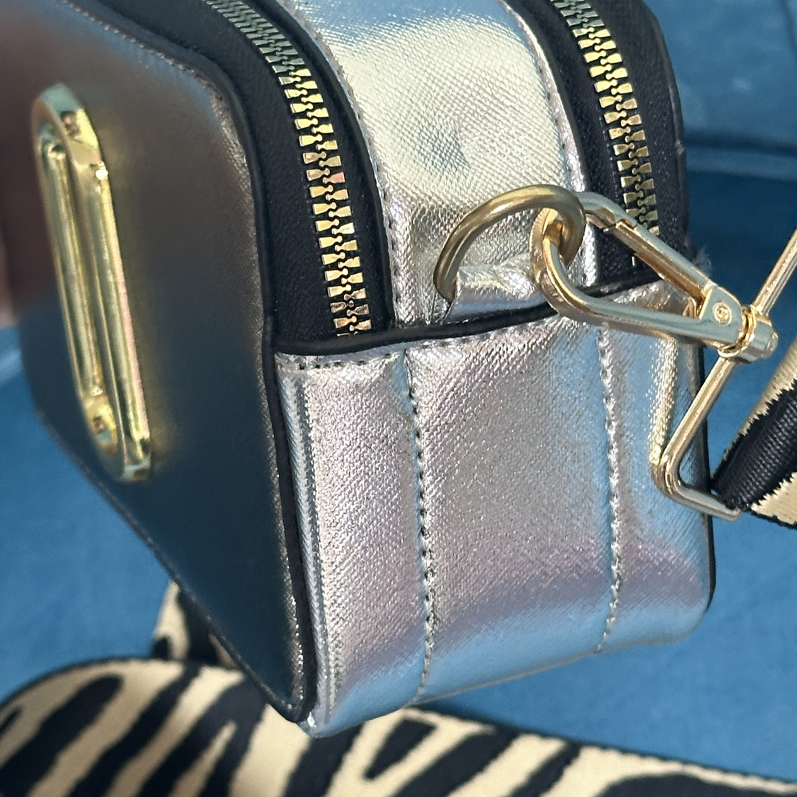 Bolso “Brillo Metálico” 9