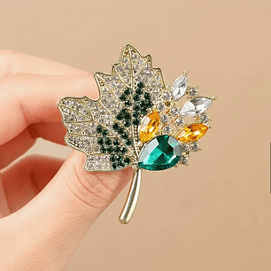 Broche Hoja Esmeralda con Cristales Multicolor