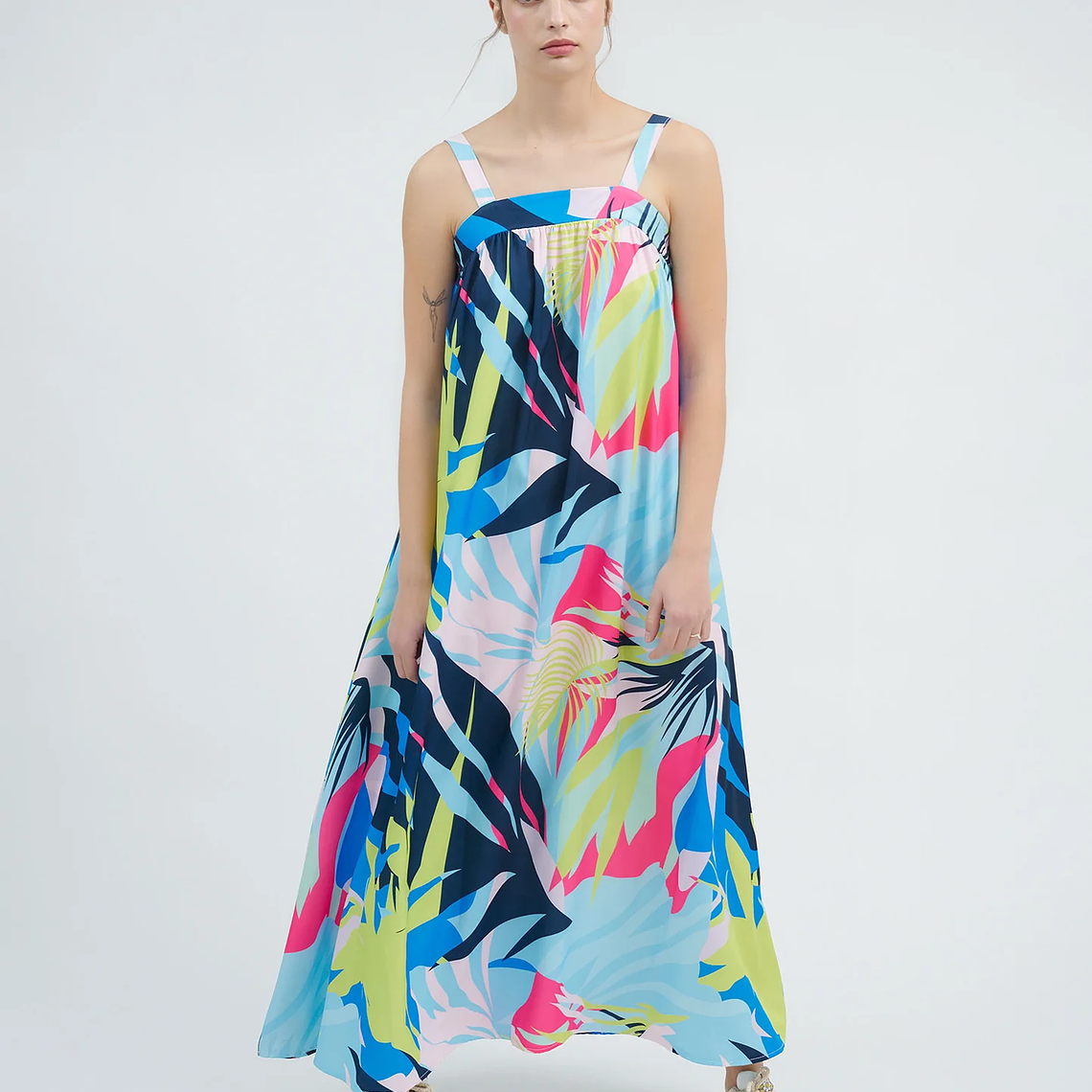 Vestido maxi estampado tropical 2