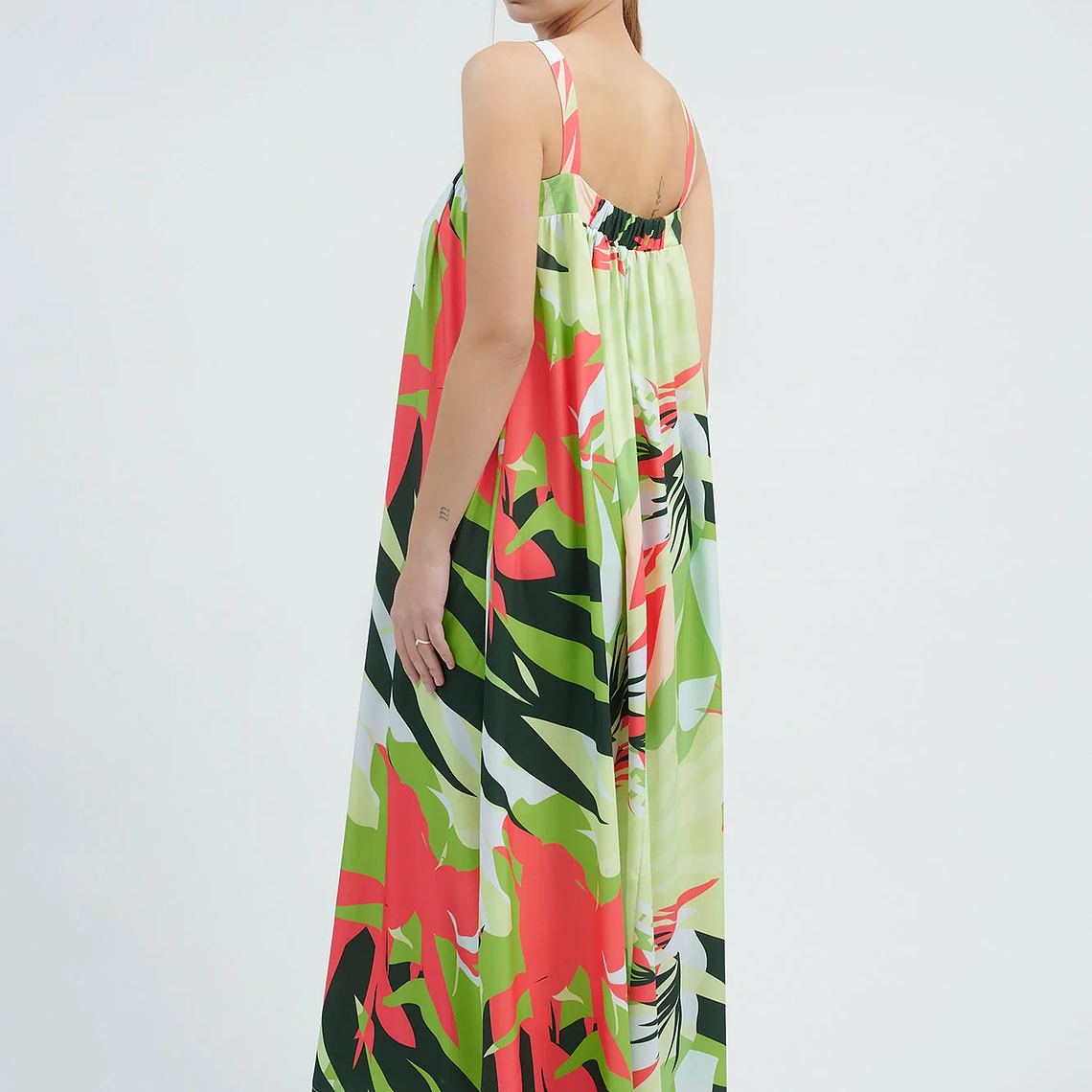 Vestido maxi estampado tropical 3