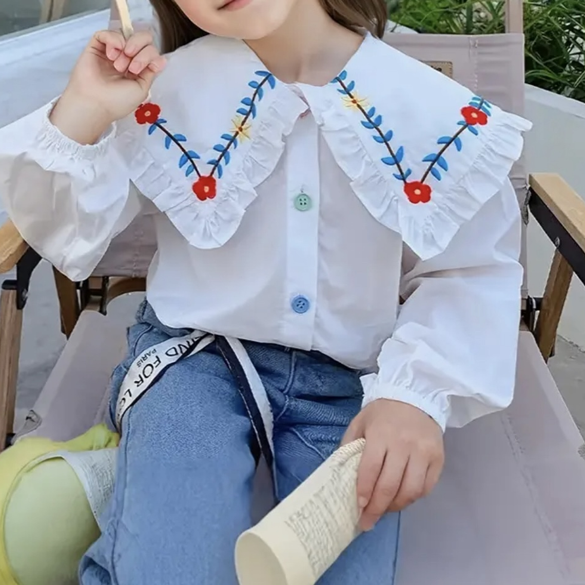 Blusa Blanca Cuello Bordado Multicolor 1