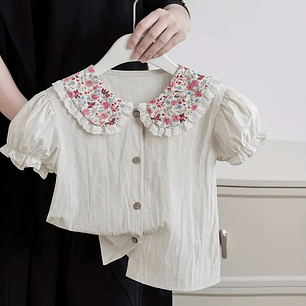 Blusa Beige con Cuello Floral